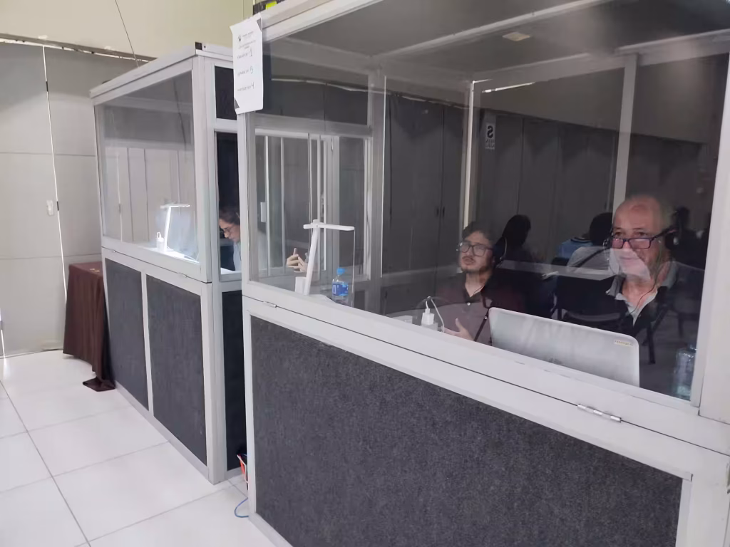 Cabinas traducción Lima - Perú