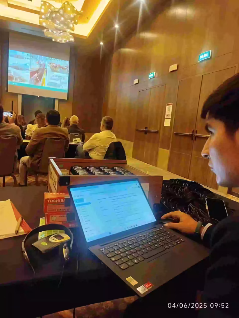 Cabina - traducción - Lima - Perú